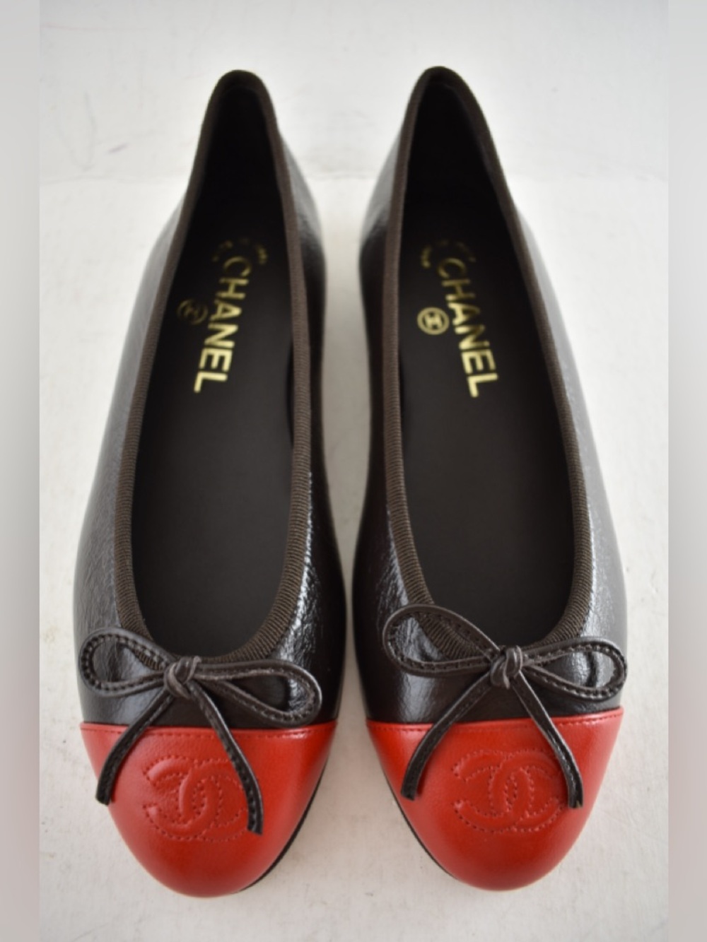 Chanel 26S Dark Brown Red Leather CC Logo Cap Classic Ballet Ballerina Flat 38 - Picture 3 of 16
